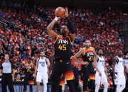 im电竞下载-关于爵士队内讧频发，球队成绩跌至倒数的信息