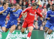 im电游官方网站-速度与意志的平行时空，F1新赛季揭幕战与加纳生死战的非凡交响