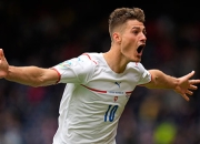 im电竞APP下载-惊心动魄！法甲精彩对决震撼全场观众