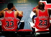 im电竞APP下载-包含球员间默契配合，球场胜利来得更容易的词条