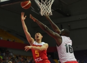 im电竞下载-乌克兰队在国际比赛中惊险赢得胜利