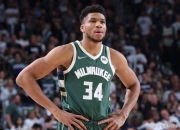 im电竞下载-雄鹿客场惨败：字母哥努力无果遭遇惨败无缘夺胜的简单介绍