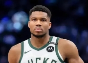 im电竞下载-雄鹿主场失利，字母哥独揽球队得分王的简单介绍