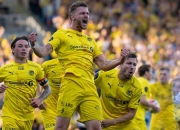 im电竞APP下载-波兰进攻齐爆发，欧冠多生加冕新星的简单介绍