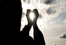 im电游平台-恩菲尔德备战细节频出，球队积极调整状态