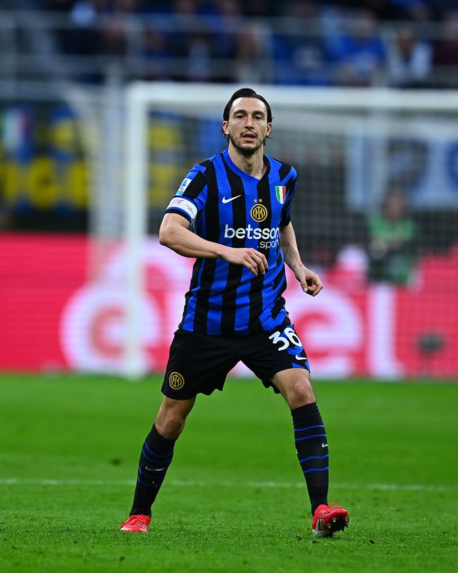 乌迪内斯战胜对手,提前锁定三分 乌迪内斯战胜对手,提前锁定三分