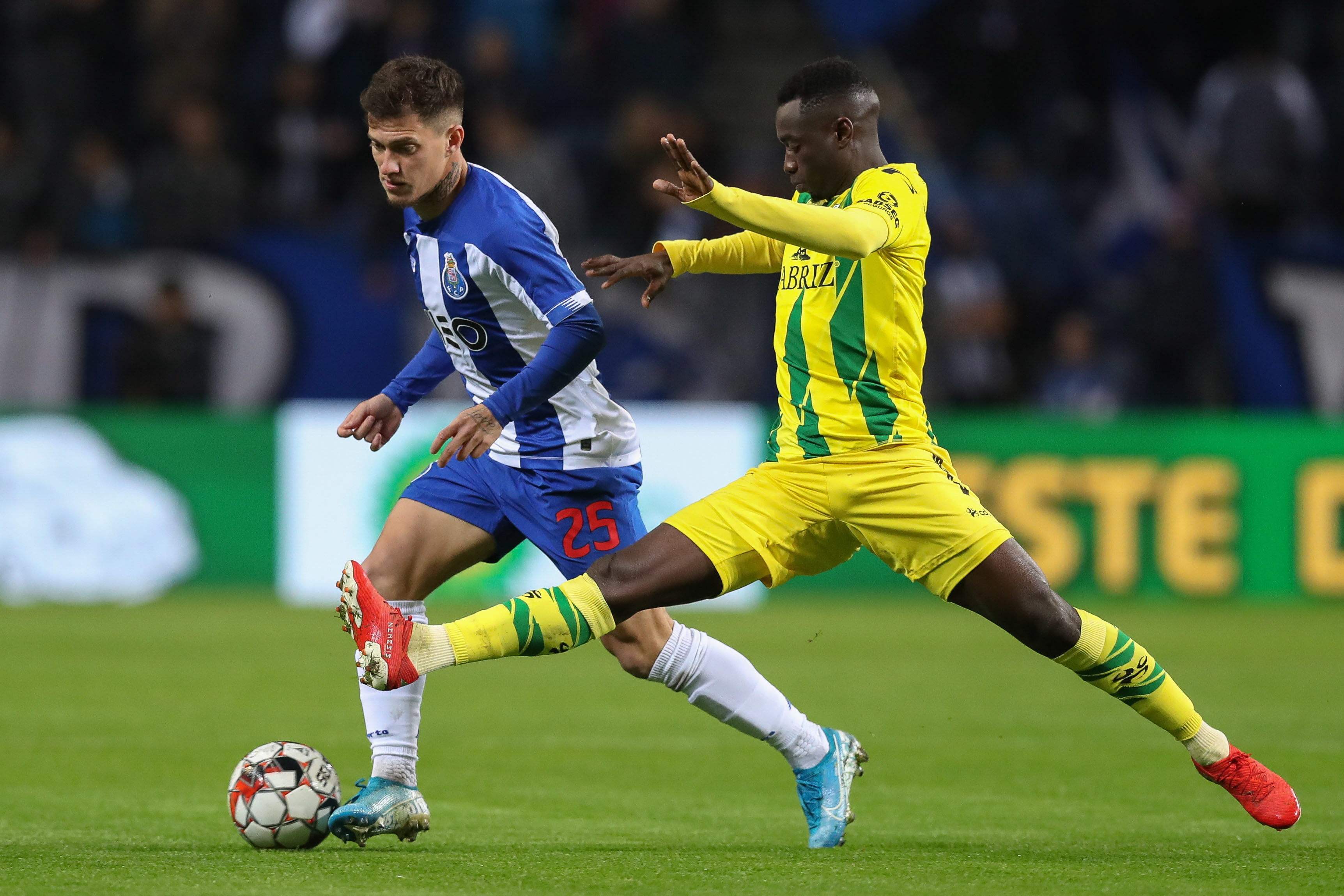 塞维利亚主场大胜,再次显露实力 塞维利亚主场大胜,再次显露实力