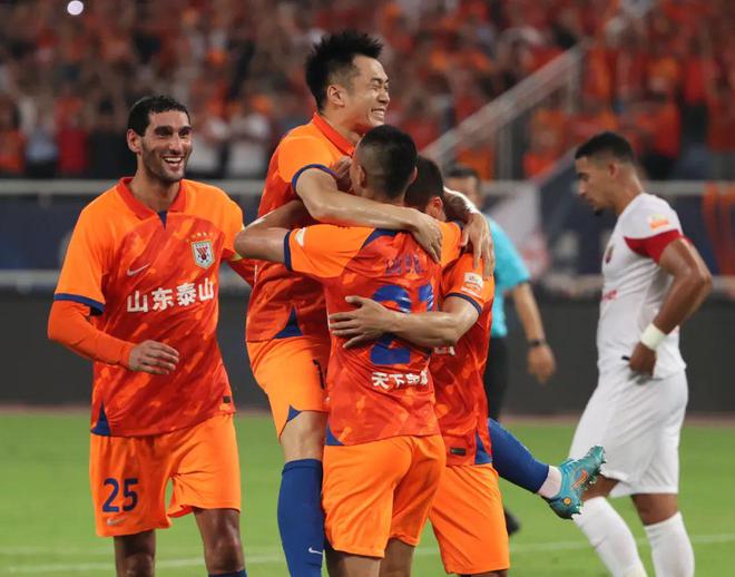 山东队争夺主场胜利，战胜上海队的简单介绍