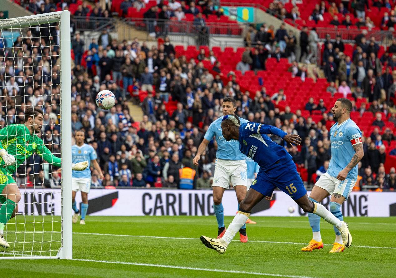 英超巨人:切尔西成功晋级八强赛的简单介绍 英超巨人:切尔西成功晋级八强赛的简单介绍