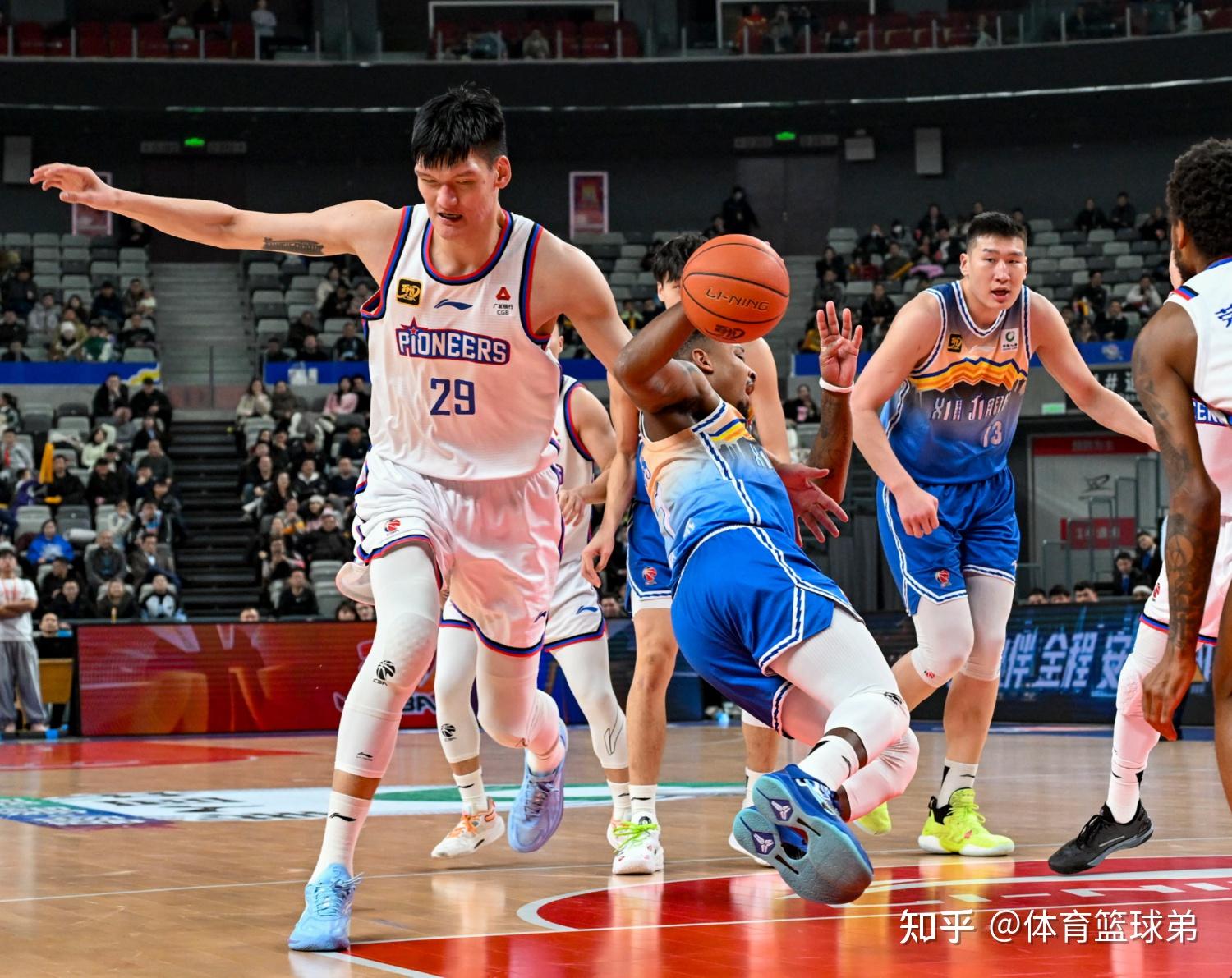 北京新疆交锋,两队战力对决谁会获胜?的简单介绍 北京新疆交锋,两队战力对决谁会获胜?的简单介绍