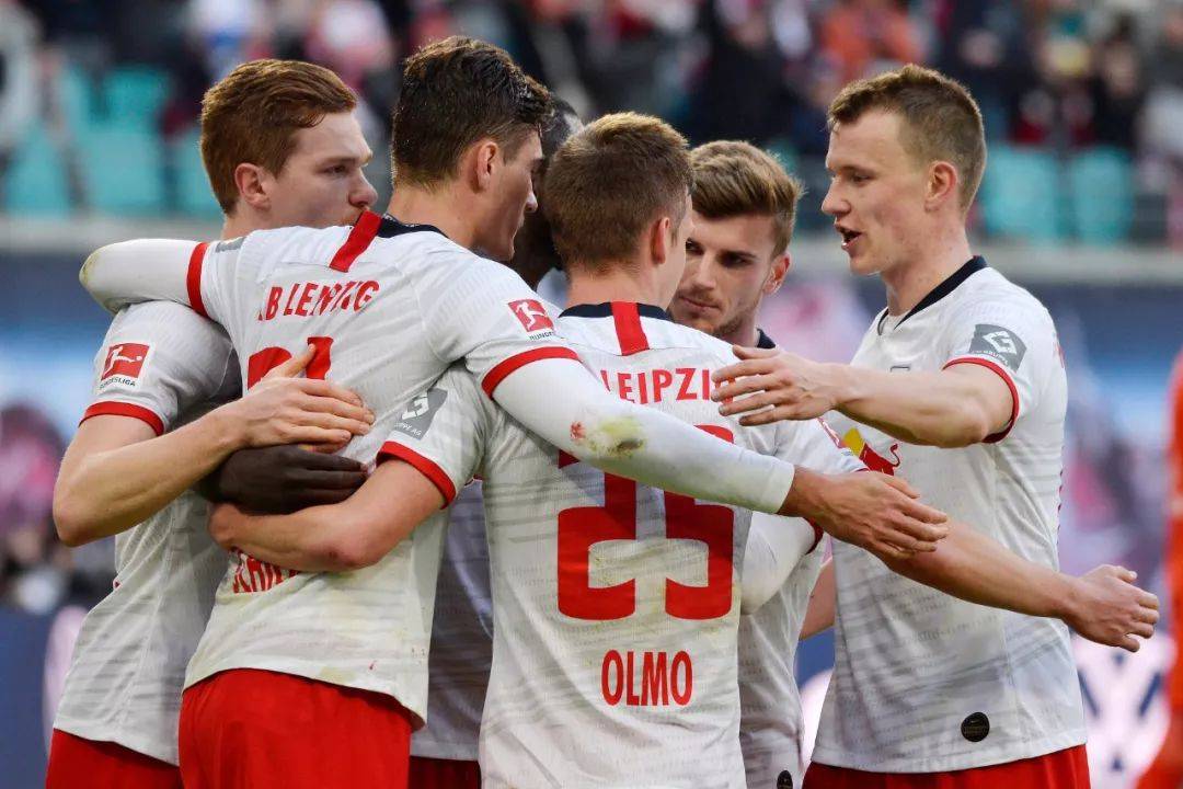 莱比锡红牛在比赛中展现出色的表现 莱比锡红牛在比赛中展现出色的表现