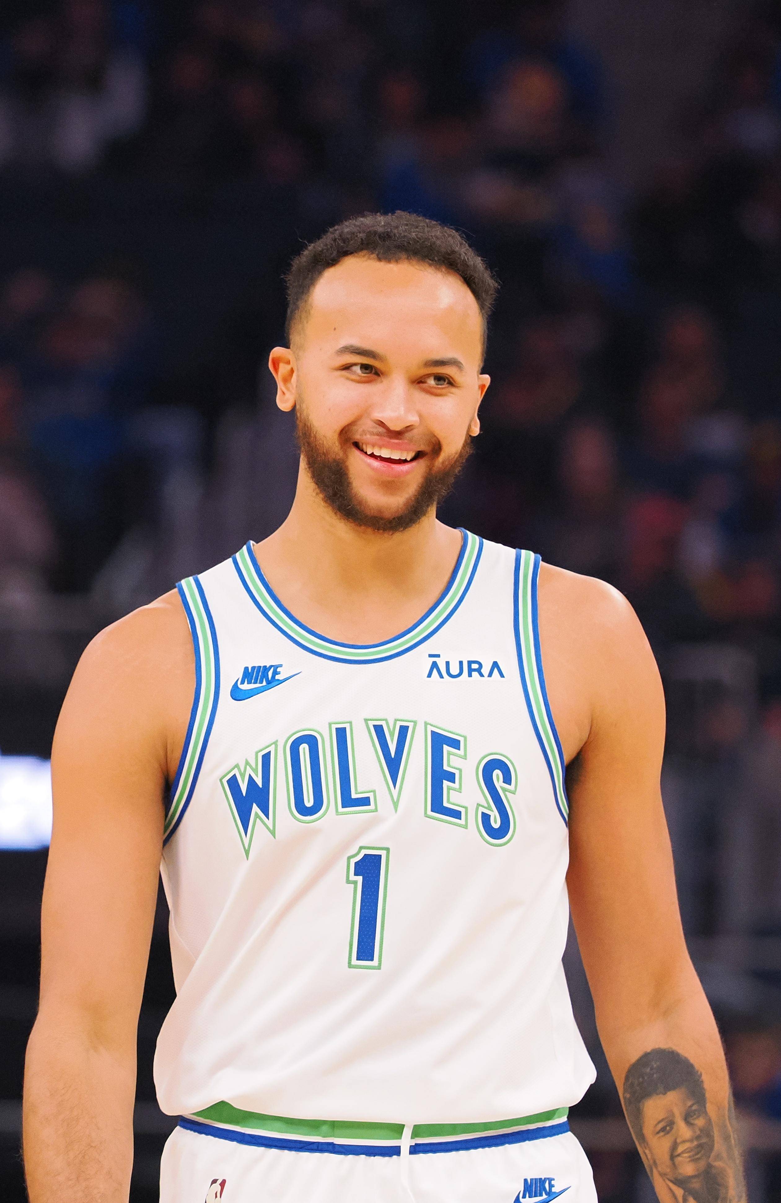 独行侠主场告捷,唐斯独揽+带队止连败的简单介绍 独行侠主场告捷,唐斯独揽+带队止连败的简单介绍