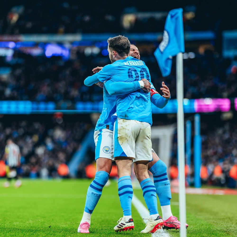 英格兰豪门迎来胜利,赢得晋级资格 英格兰豪门迎来胜利,赢得晋级资格