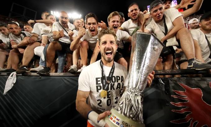 关于法兰克福再次证明自己,晋级欧洲顶级联赛半决赛的信息 关于法兰克福再次证明自己,晋级欧洲顶级联赛半决赛的信息