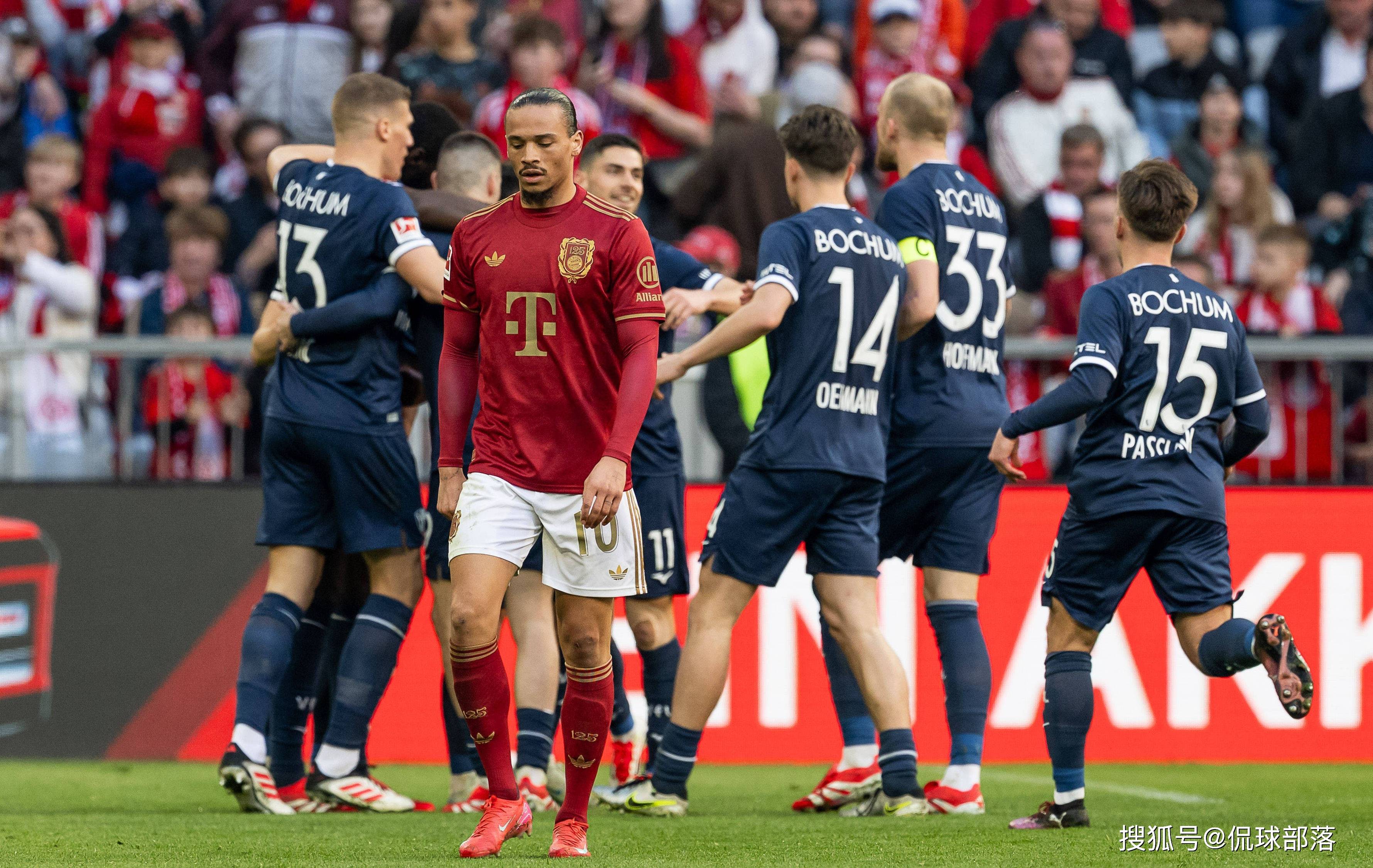 美国足球代表队取得胜利备战下一场比赛 美国足球代表队取得胜利备战下一场比赛