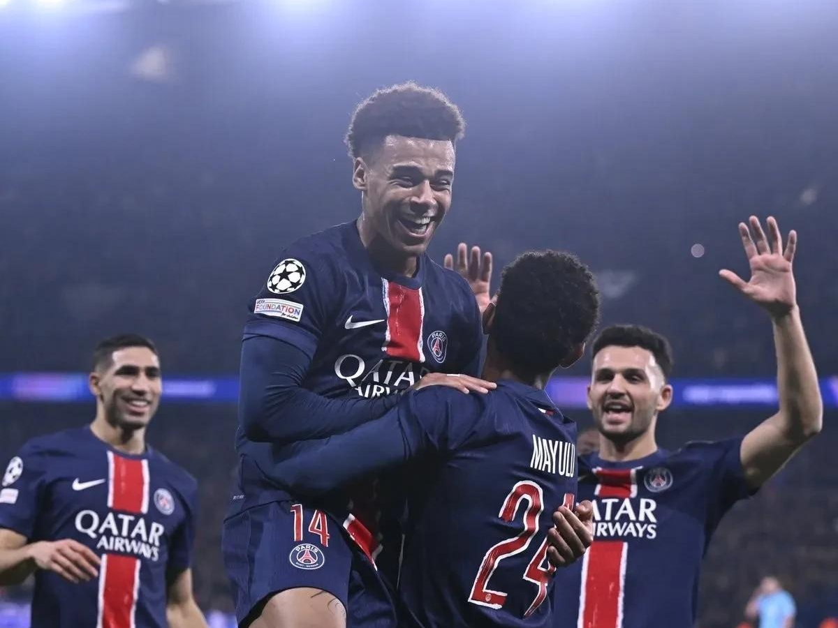 曼联发挥出色,战胜了巴黎圣日耳曼 曼联发挥出色,战胜了巴黎圣日耳曼