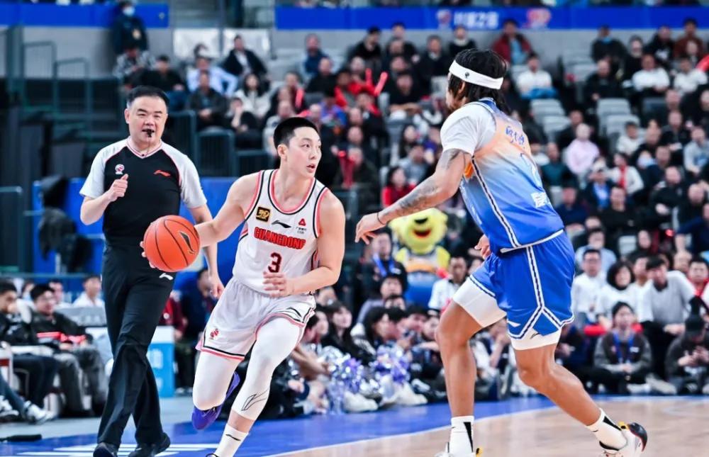 锡耶纳主场告捷,士气高涨迎接新一轮挑战的简单介绍 锡耶纳主场告捷,士气高涨迎接新一轮挑战的简单介绍