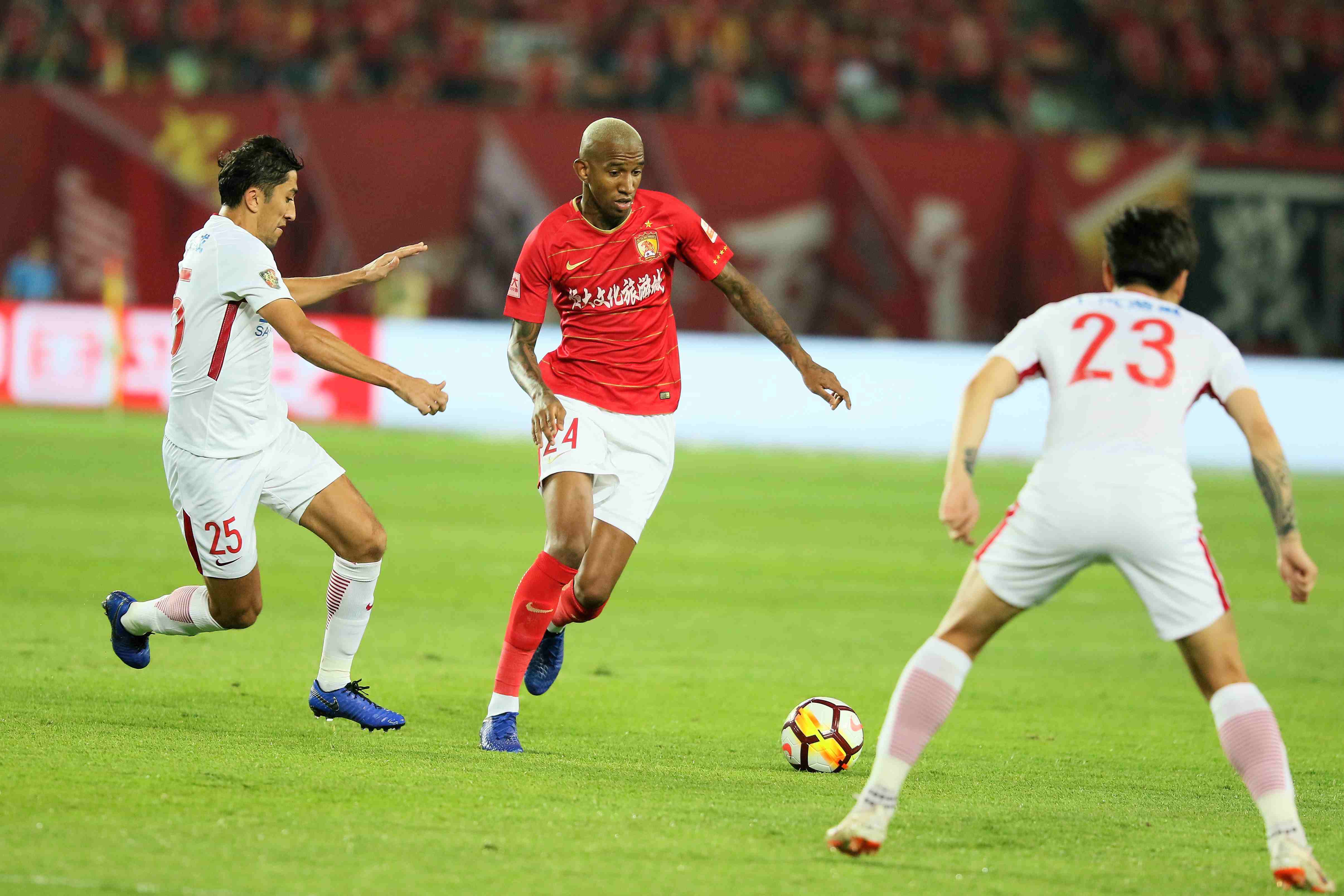 法国客场力克罗马尼亚,全取三分 法国客场力克罗马尼亚,全取三分