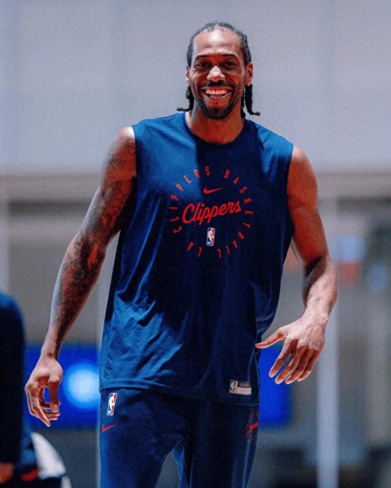 快船老将领队多点开花,击败灰熊 快船老将领队多点开花,击败灰熊