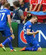 包含欧预赛:冰岛绝杀摩尔多瓦,约纳松·甘纳诺森表现抢眼的词条 包含欧预赛:冰岛绝杀摩尔多瓦,约纳松·甘纳诺森表现抢眼的词条