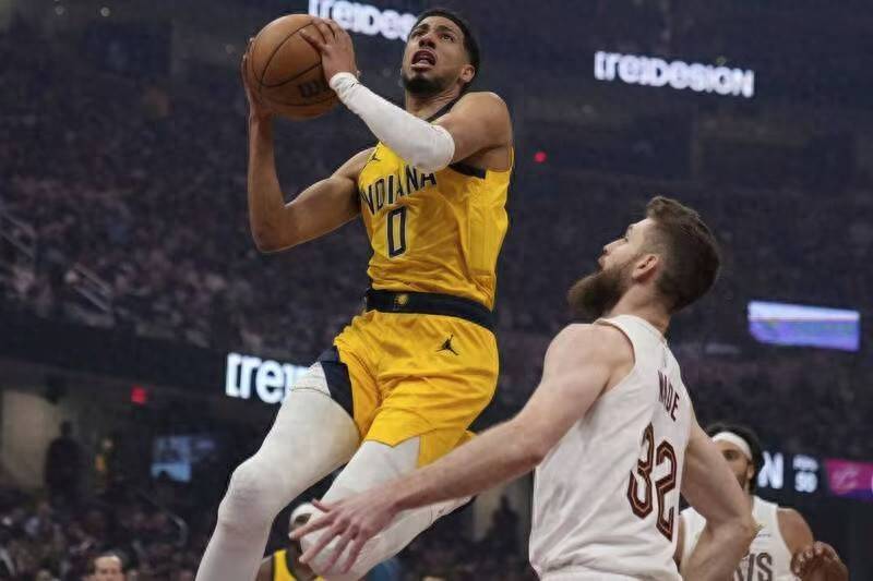 步行者擒猛龙,东部半决赛首战告捷 步行者擒猛龙,东部半决赛首战告捷