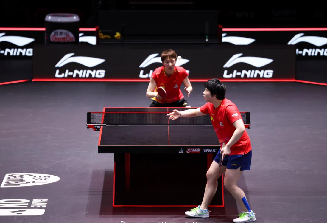 瑞士队在主场比赛中稳操胜券,最终战胜对手 瑞士队在主场比赛中稳操胜券,最终战胜对手