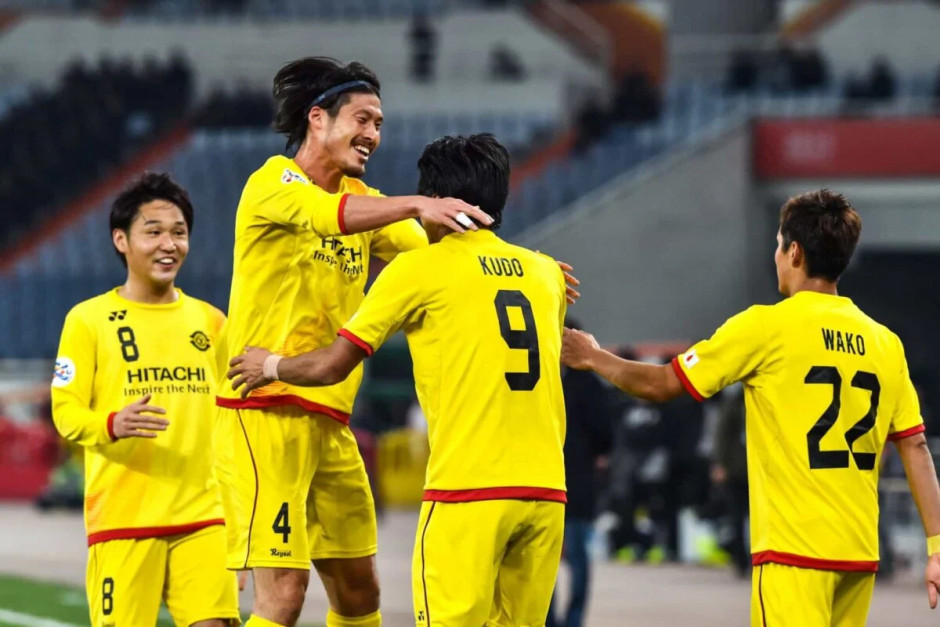 包含柏太阳神晋级，表现出色晋级16强的词条