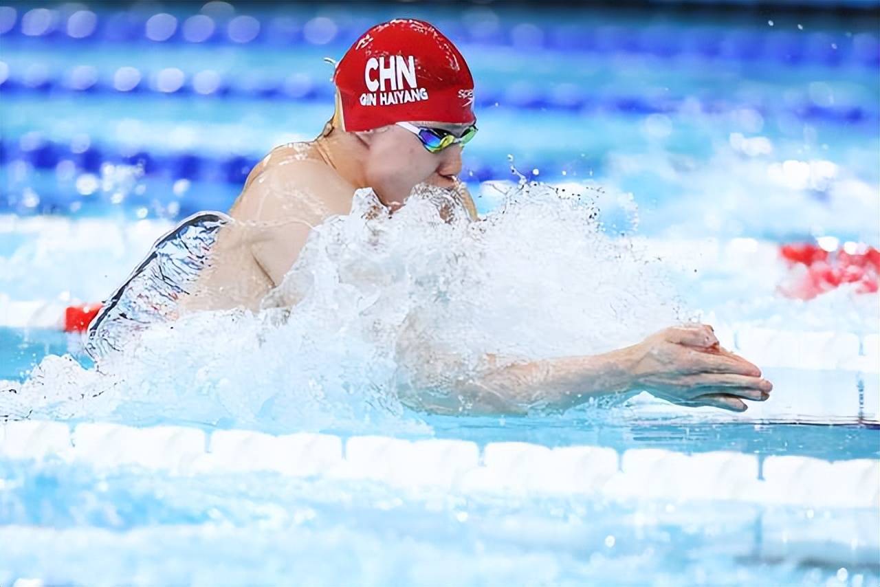 美国游泳名将再添一金,强势领先 美国游泳名将再添一金,强势领先