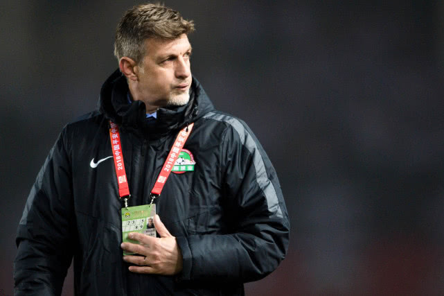 建业接连主场失利,降级压力不断增大 建业接连主场失利,降级压力不断增大