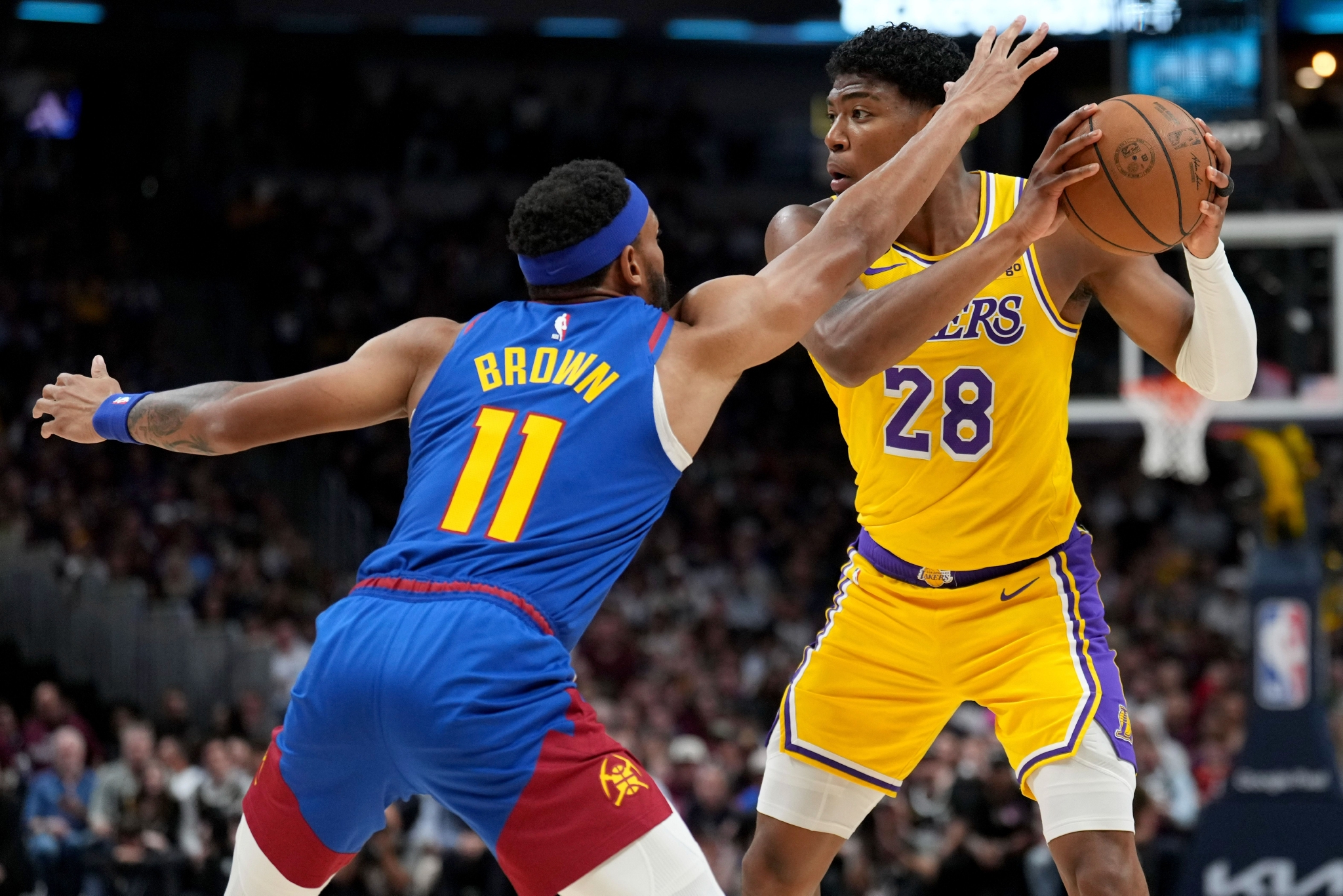 湖人队轻松胜出西部决赛,晋级总决赛 湖人队轻松胜出西部决赛,晋级总决赛