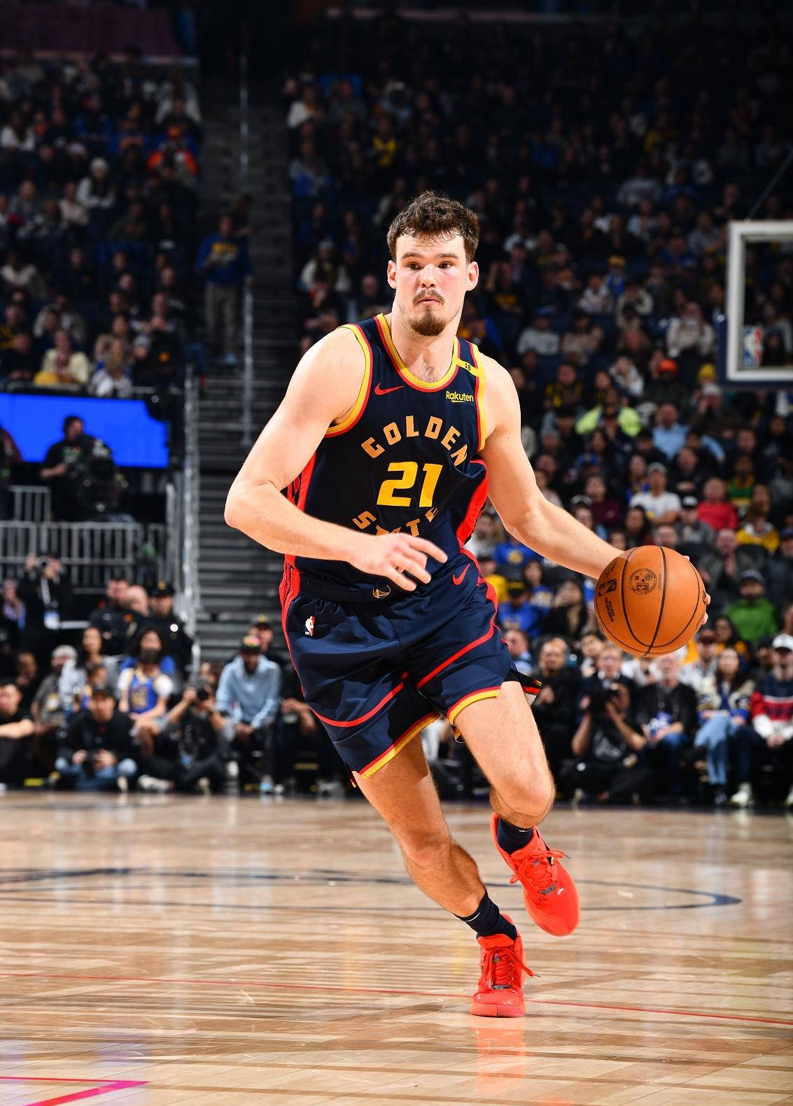 勇士队新秀表现出色