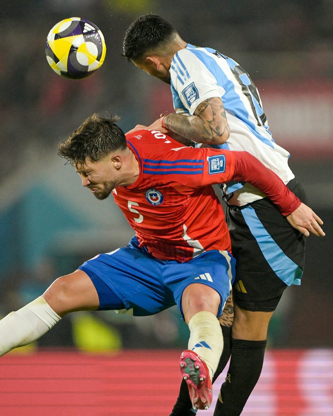 包含法国鏖战阿根廷，阿奎罗高光表现的词条