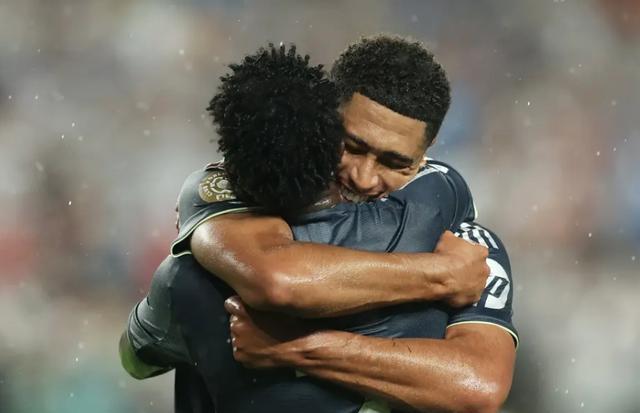 尤文翻盘摩洛哥,姆巴佩统治全场 尤文翻盘摩洛哥,姆巴佩统治全场