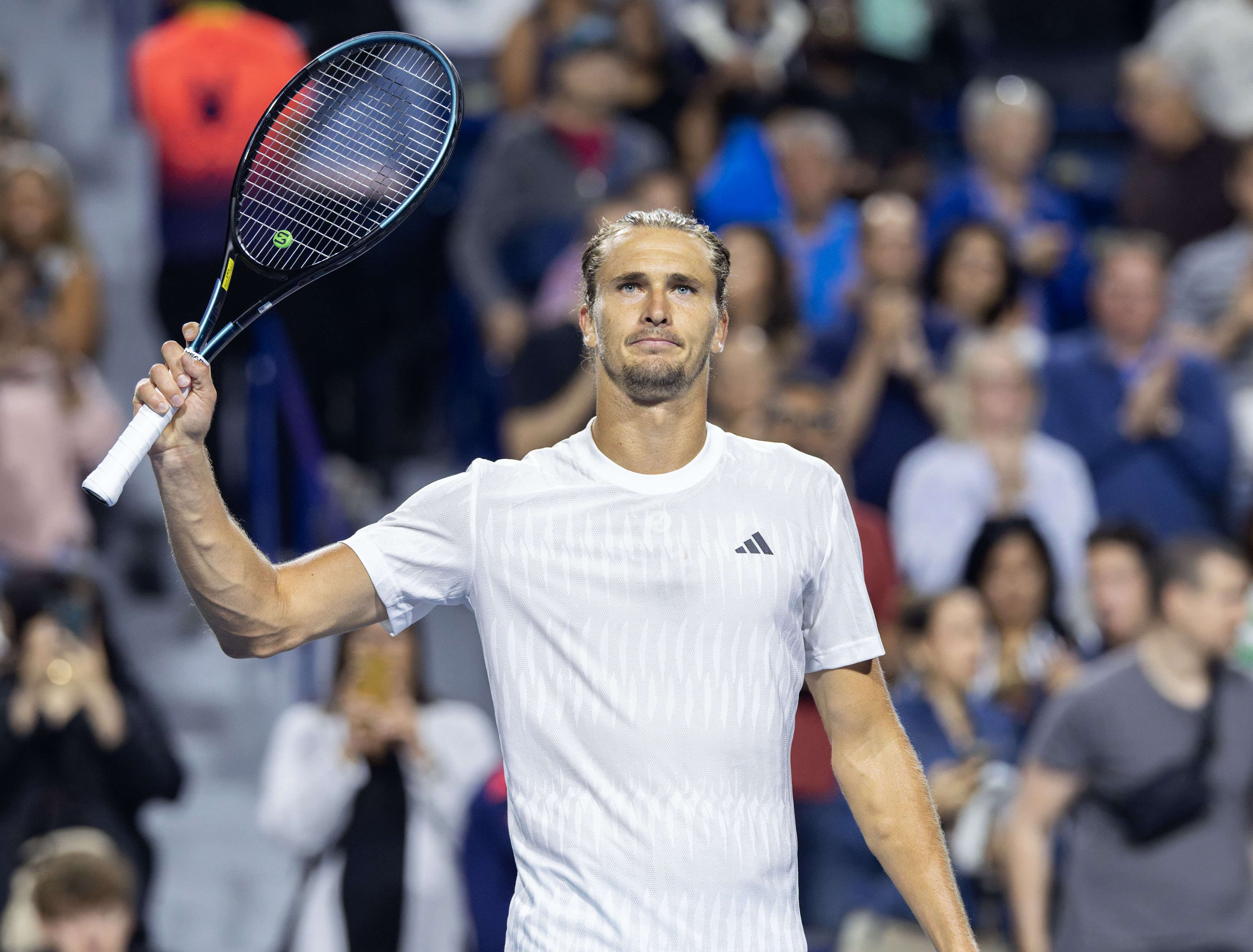 包含意大利网球队险胜西班牙网球队,兹维列夫制霸全场的词条 包含意大利网球队险胜西班牙网球队,兹维列夫制霸全场的词条