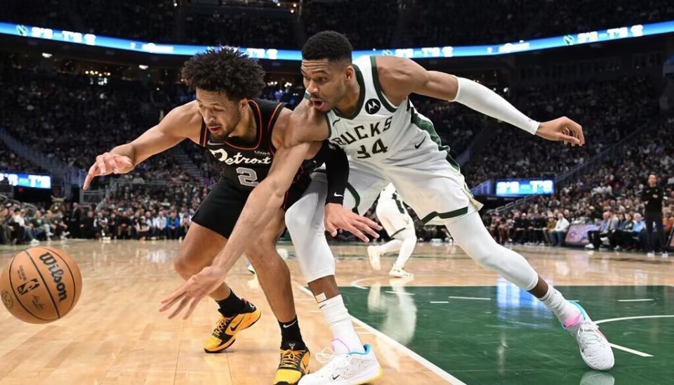 包含雄鹿险胜山东队,字母哥关键制胜的词条 包含雄鹿险胜山东队,字母哥关键制胜的词条