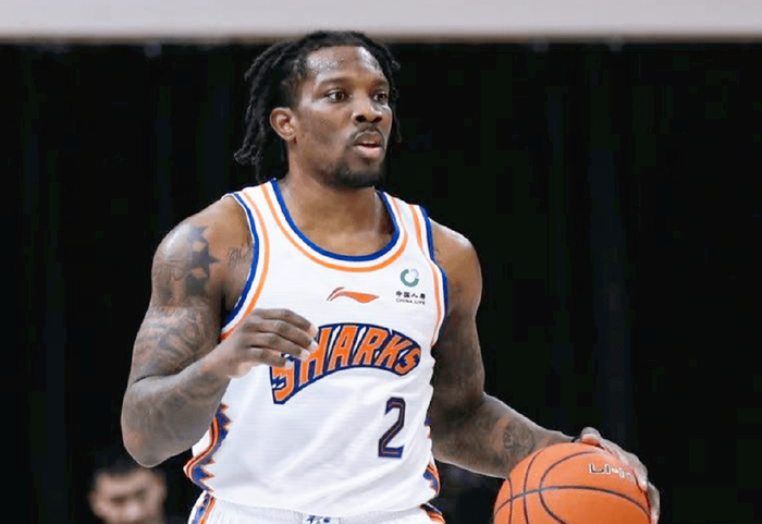 关于马刺完胜猛龙,王哲林状态火热的信息 关于马刺完胜猛龙,王哲林状态火热的信息